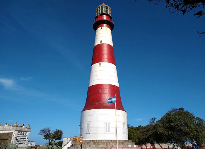 Faro de Punta Mogotes